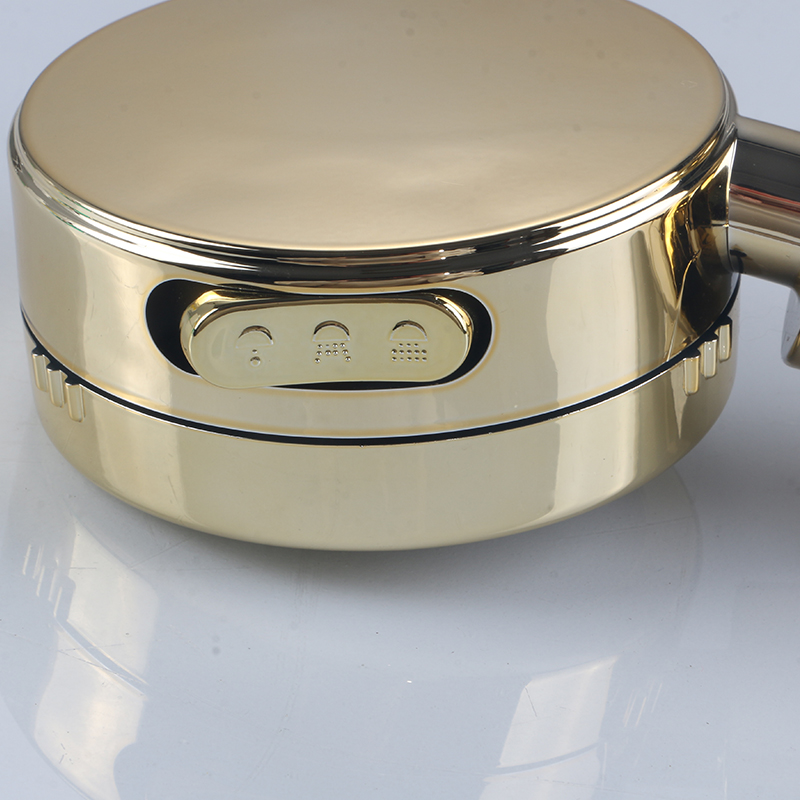 อาบน้ำสีทอง